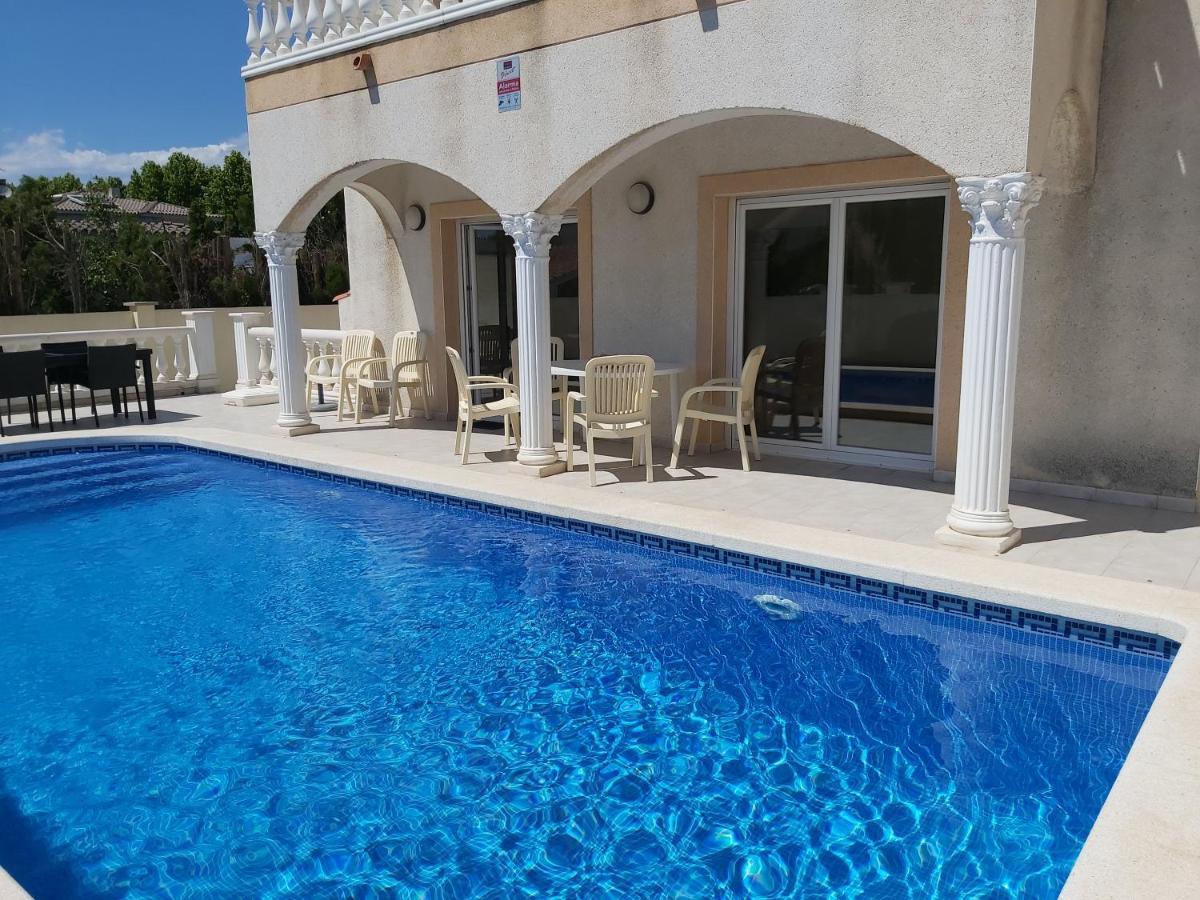 Casa Amb Piscina Privada Villa Empuriabrava Kültér fotó